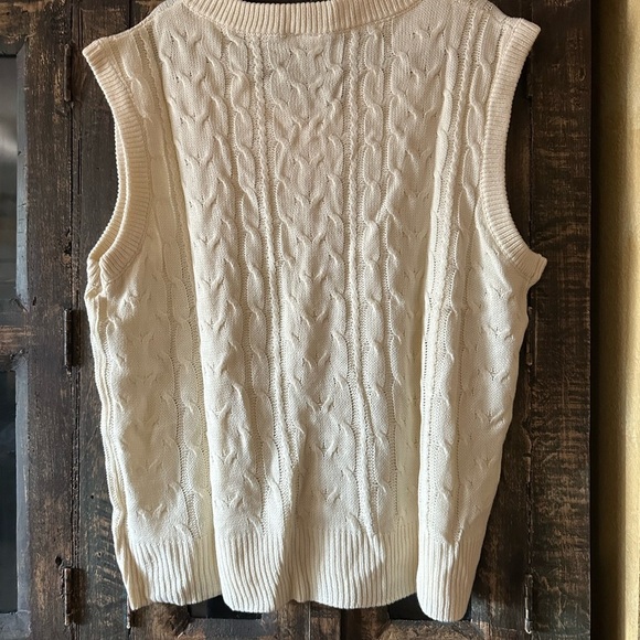 LuLaRoe Nadia Sweater V-Neck Vest sleeveless with rib binding on collar NWT XL - Picture 4 of 5